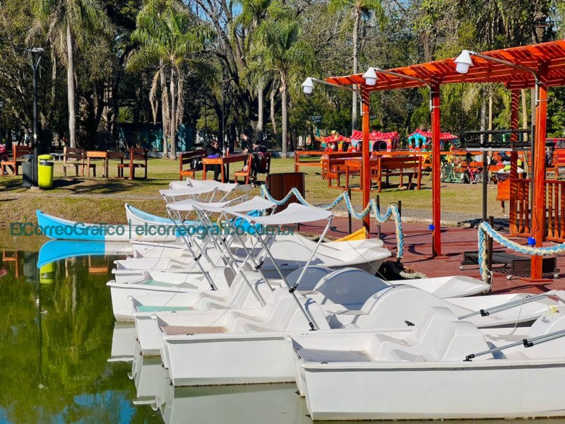 Con la inauguración del muelle, volvieron las embarcaciones al Parque Saavedra Con la inauguración del muelle, volvieron las embarcaciones al Parque Saavedra 1