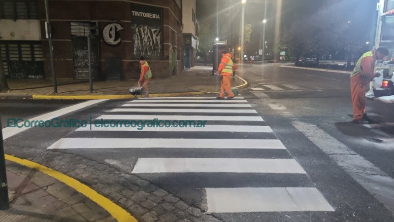 Demarcación en sendas y carriles en La Plata se concretó más de 15 mil metros cuadrados 2