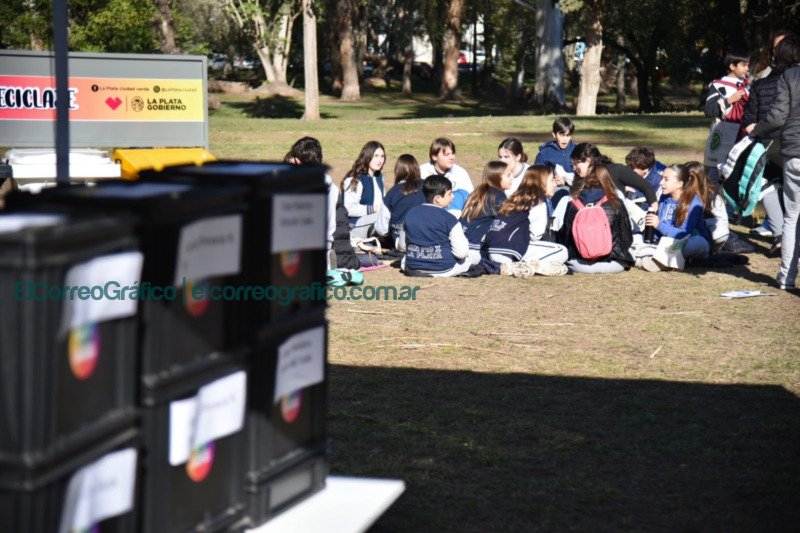 Garro entregó composteras a escuelas en el Día Mundial del Ambiente 4
