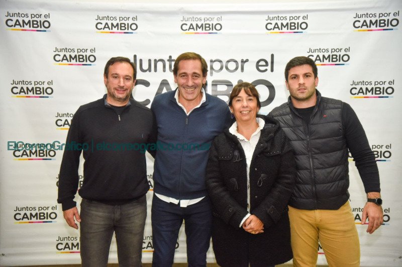 Garro oficializó su precandidatura a intendente de La Plata 03