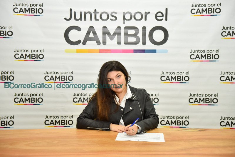 Garro oficializó su precandidatura a intendente de La Plata 09