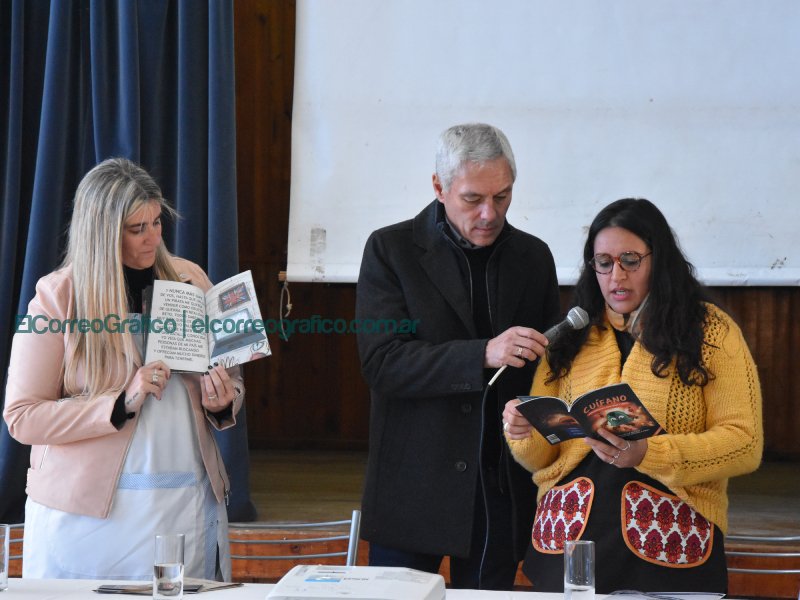 Presentación del libro “Cuífano, malvinizando con niños y niñas” 2