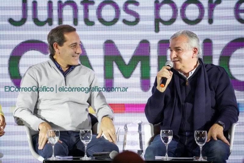 Con eje en el desarrollo productivo, Garro y Morales reunieron a más de 200 empresarios en La Plata Con eje en el desarrollo productivo, Garro y Morales reunieron a más de 200 empresarios en La Plata 5
