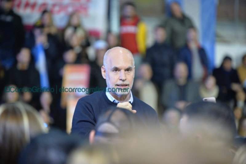 Garro, con Larreta y Santilli en La Plata “Es muy importante contar con un gobernador y un presidente que vuelvan a mirar a los platenses” Garro, con Larreta y Santilli en La Plata “Es muy importante contar con un gobernador y un presidente que vuelvan a mirar a los platenses” 2