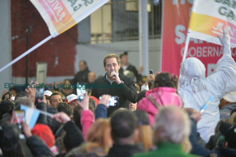 Garro, con Larreta y Santilli en La Plata “Es muy importante contar con un gobernador y un presidente que vuelvan a mirar a los platenses” Garro, con Larreta y Santilli en La Plata “Es muy importante contar con un gobernador y un presidente que vuelvan a mirar a los platenses” 6