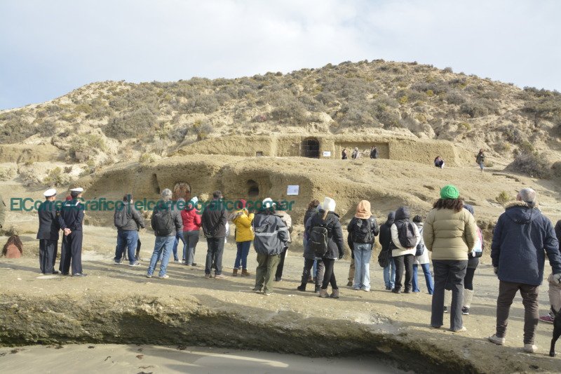 Nuevos circuitos que vinculan el Patrimonio Innmaterial de Puerto Pirámides Nuevos circuitos que vinculan el Patrimonio Innmaterial de Puerto Pirámides 1