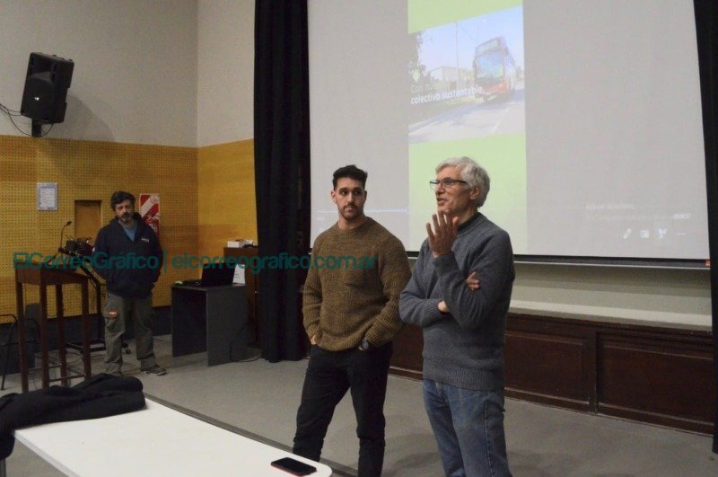 Desarrollo tecnológico nacional impulsado por Ingeniería, El micro eléctrico de la UNLP y Nueve de Julio 6