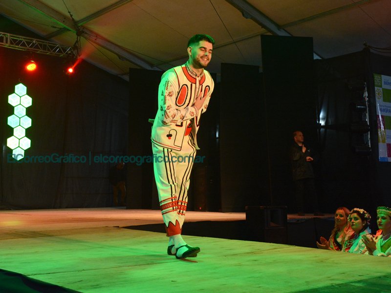 Franco Luciano Céspedes, nuevo Embajador Cultural Provincial del Inmigrante y Primer Embajador de la Fiesta Nacional de la Inmigración 03