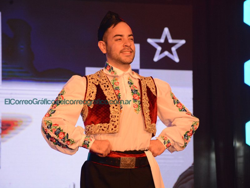 Franco Luciano Céspedes, nuevo Embajador Cultural Provincial del Inmigrante y Primer Embajador de la Fiesta Nacional de la Inmigración 08