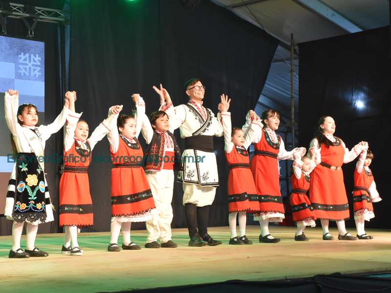 La 46° Fiesta Provincial del Inmigrante en Berisso, Un Festín Cultural y Gastronómico 03