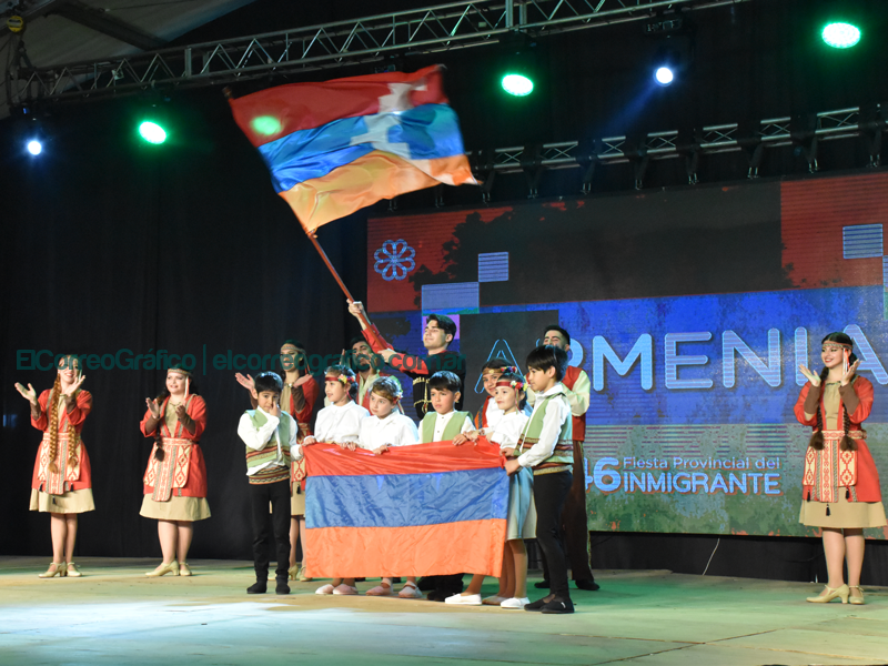 La 46° Fiesta Provincial del Inmigrante en Berisso: Un Festín Cultural y Gastronómico La 46° Fiesta Provincial del Inmigrante en Berisso, Un Festín Cultural y Gastronómico 05