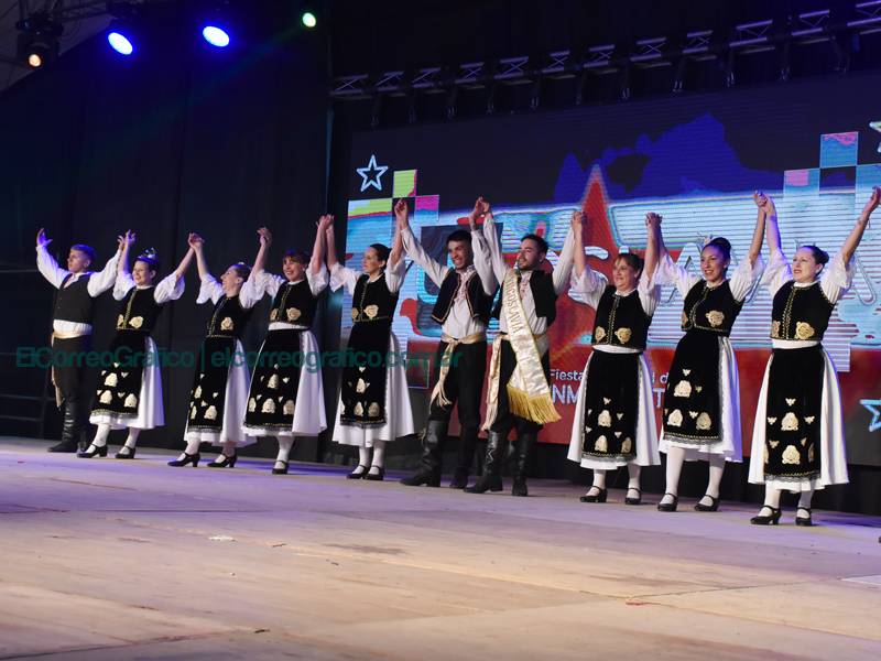 La 46° Fiesta Provincial del Inmigrante en Berisso: Un Festín Cultural y Gastronómico La 46° Fiesta Provincial del Inmigrante en Berisso, Un Festín Cultural y Gastronómico 07