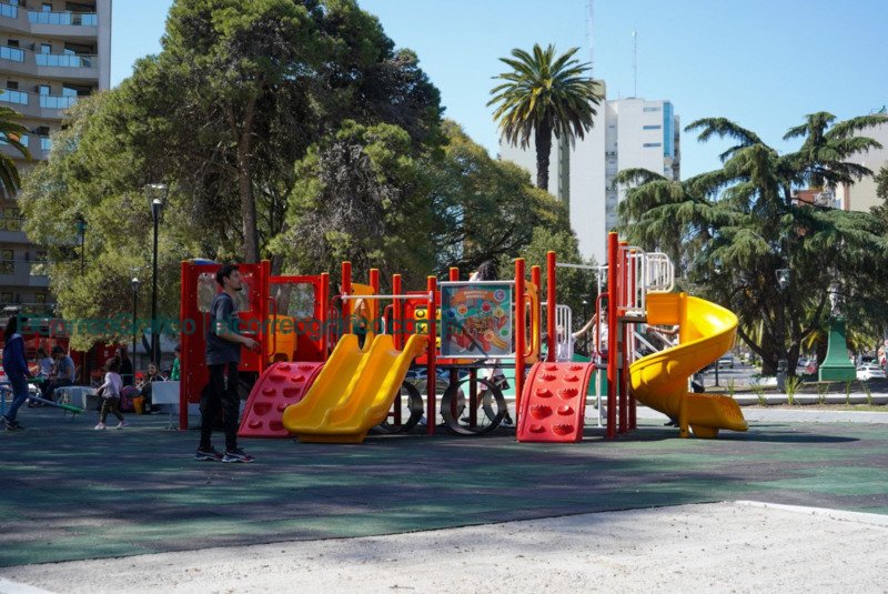 Renovación de Espacios Lúdicos en La Plata Renovación de Espacios Lúdicos en La Plata 4