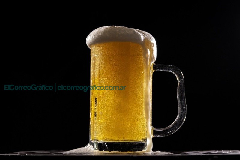Fiesta de la Birra en Berisso: Un fin de semana de música y sabor local Disfruta de la Fiesta de la Birra en el Parque Cívico de Berisso con música, cerveza artesanal y sabores locales. beer, foam, pint