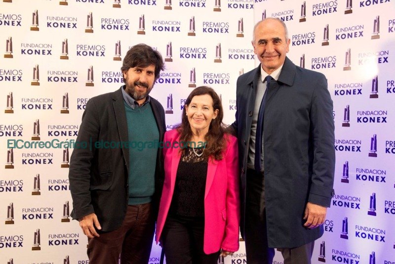 El secretario de Ciencia y Técnica de la UNLP, Nicolás Rendtorff, la investigadora Noemí Zaritzky y el presidente de la UNLP, Martín López Armengol
