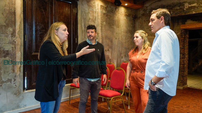 Julio Garro celebró la restauración del Salón de Banderas y la cúpula del Coliseo Podestá 1