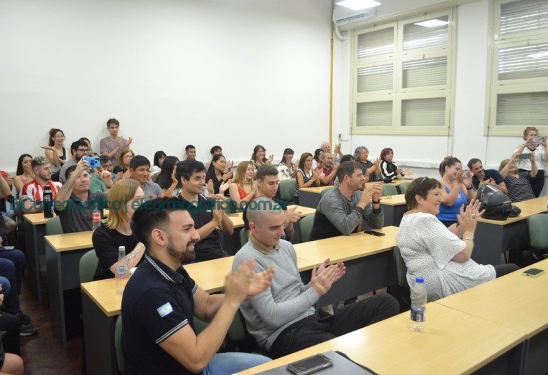 Avance Científico en Energía Eléctrica, Graduación Histórica en la UNLP 1