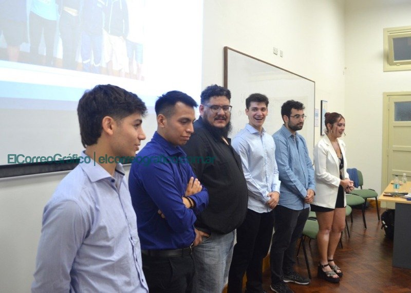 Avance Científico en Energía Eléctrica, Graduación Histórica en la UNLP 3