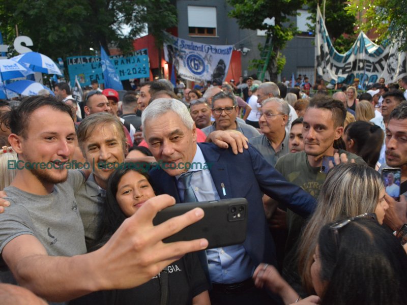 Fabián Cagliardi juramentó como intendente reelecto de Berisso 5