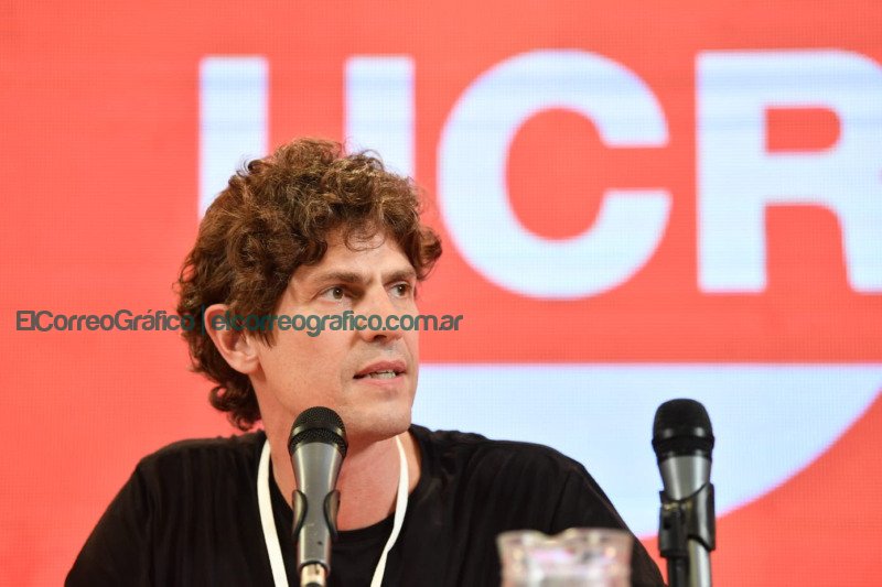 Martín Lousteau: Nuevo Presidente de la UCR y los desafíos de la renovación Martín Lousteau, Nuevo Presidente de la UCR y los desafíos de la renovación 4