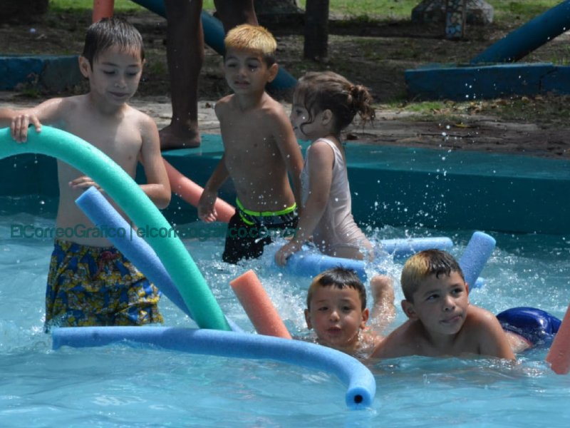 Cagliardi y Sileoni supervisaron actividades de Escuelas Abiertas de Verano en Berisso Cagliardi y Sileoni supervisaron actividades de Escuelas Abiertas de Verano en Berisso 1