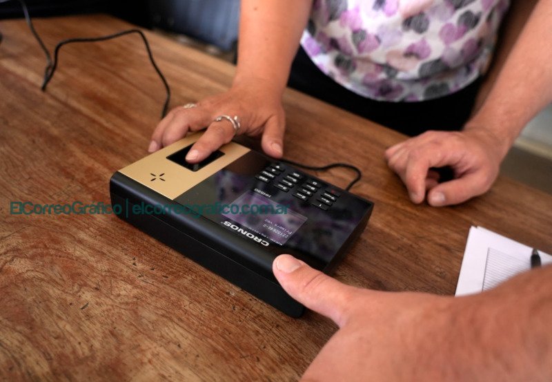 La Plata Implementación del Sistema Biométrico para control de personal 1