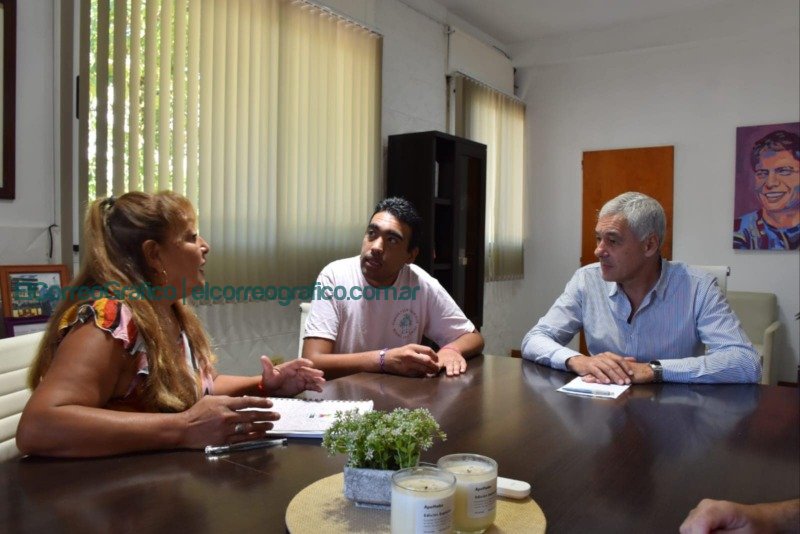 El Intendente de Berisso se reunió con ONG Amigos de Corazón 2