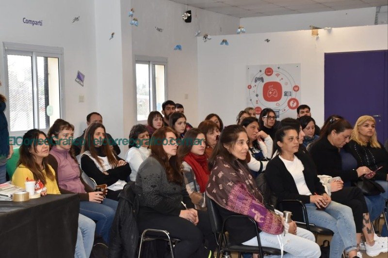 Capacitación sobre el Programa Nacional JUGar. Promoviendo el Derecho al Juego en Berisso 2