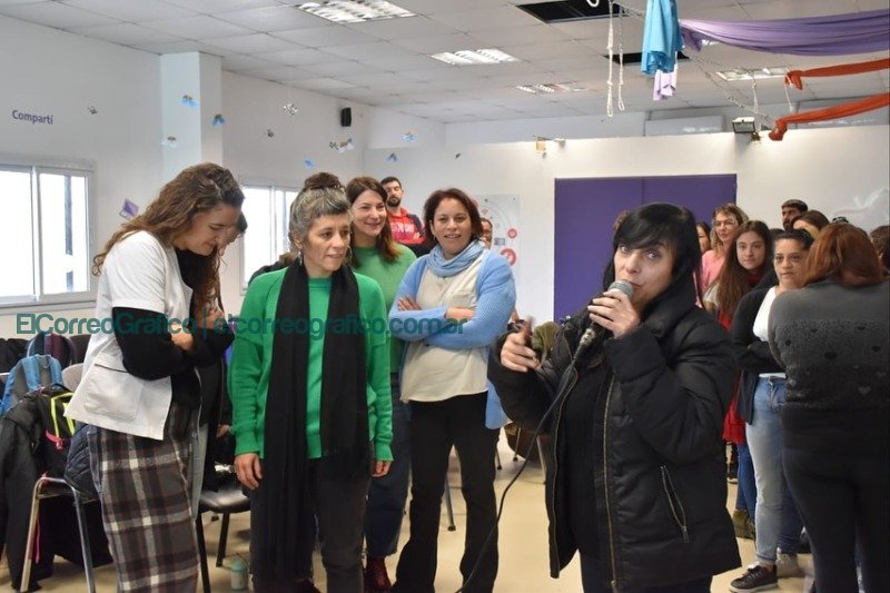 Capacitación sobre el Programa Nacional 'JUGar': Promoviendo el Derecho al Juego en Berisso Capacitación sobre el Programa Nacional JUGar. Promoviendo el Derecho al Juego en Berisso 3