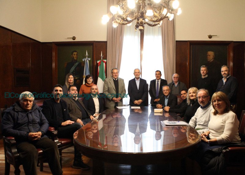Reconstrucción de Plaza Italia: Apoyo unánime de entidades italianas Reconstrucción de Plaza Italia Apoyo unánime de entidades italianas