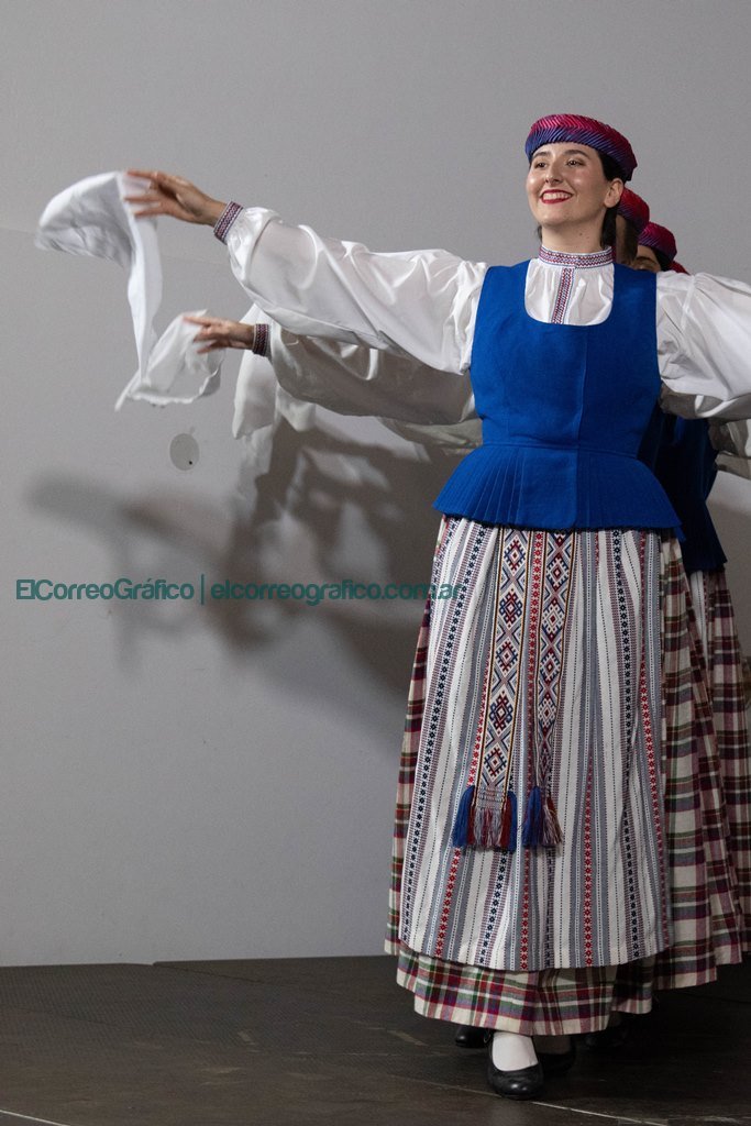 La Sociedad Cultural Lituana "Nemunas" de Berisso: Viaje Histórico al Festival de la Canción en Lituania 2024 La Sociedad Cultural Lituana Nemunas de Berisso_ Viaje Histórico al Festival de la Canción en Lituania 2024 04