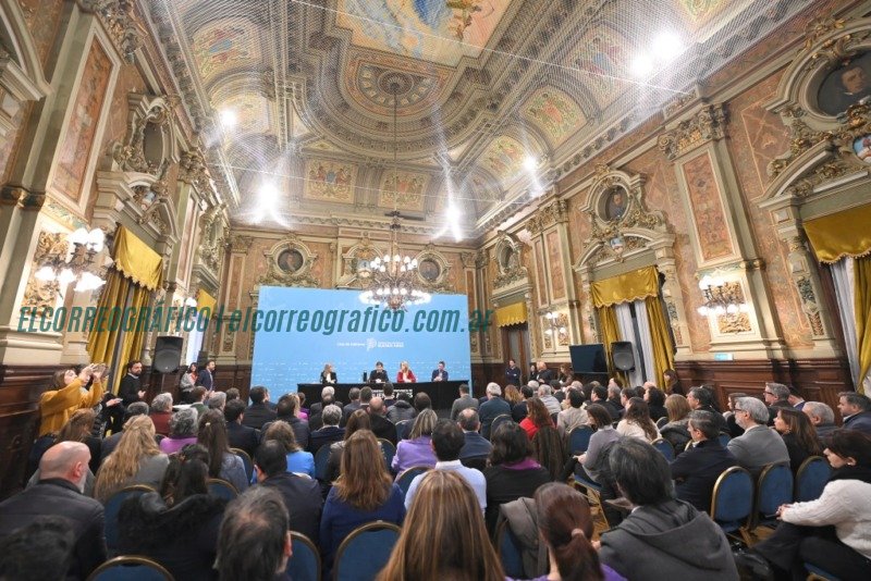 Acuerdos estratégicos en Buenos Aires, Kicillof firma convenios con el CFI para fortalecer la asistencia a PyMEs 6