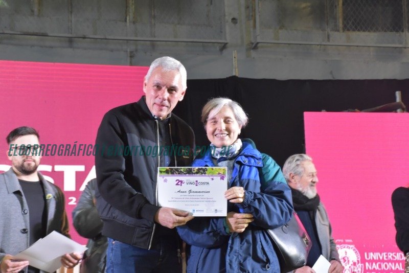 Fiesta del Vino de la Costa de Berisso: Un éxito de tradición y comunidad Fiesta del Vino de la Costa de Berisso. Un éxito de tradición y comunidad 14