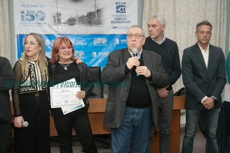 Primera Sesión Especial del HCD 2024. Celebran logros culturales y deportivos en Berisso 005
