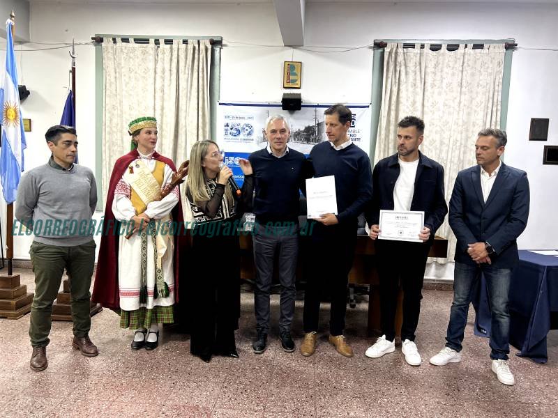 Primera Sesión Especial del HCD 2024. Celebran logros culturales y deportivos en Berisso 1