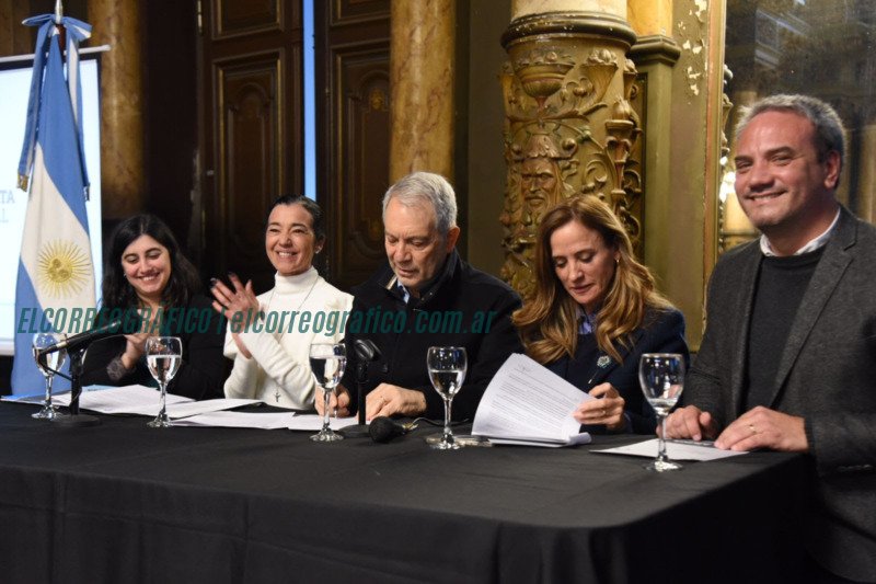 Promesas y realidades: Críticas a las medidas de Alak para la Niñez y Adolescencia en La Plata Promesas y realidades. Críticas a las medidas de Alak para la Niñez y Adolescencia en La Plata 3