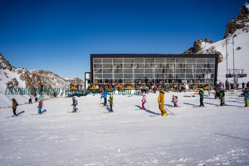 Temporada de invierno en Esquel: Vivir y dominar la nieve en La Hoya Centro de Esquí la Hoya Parador El Zorro Inv. 2022