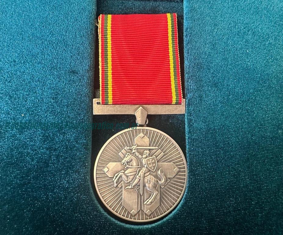 Orden al Mérito Ordinas už nuopelnus Lietuvai Juan Ignacio Fourment Kalvelis recibe la Medalla de Honor al Mérito por Lituania 1