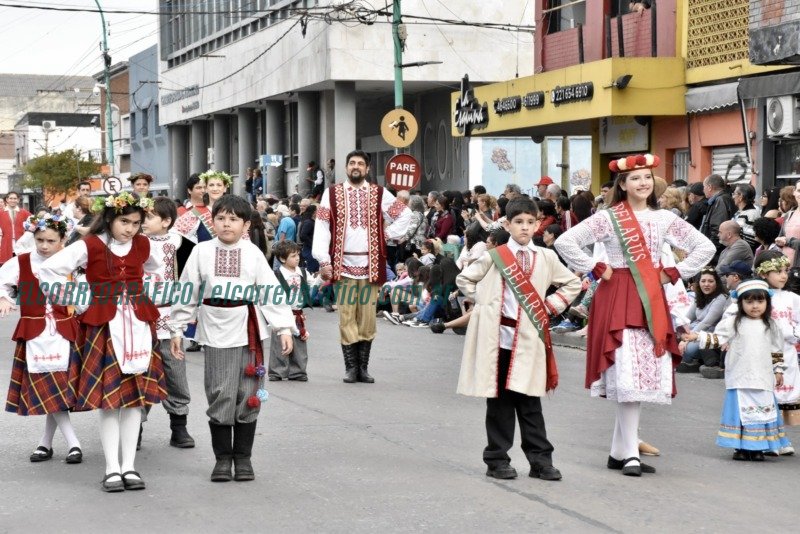Concluyó la 47° Fiesta Provincial del Inmigrante en Berisso: un fin de semana colmado de tradición y cultura Concluyó la 47° Fiesta Provincial del Inmigrante en Berisso un fin de semana colmado de tradición y cultura 15