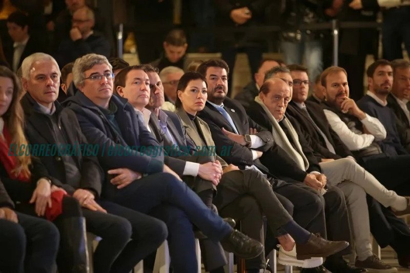 División en el PJ, Intendentes del Conurbano definen sus lealtades en tiempos de tensión 7