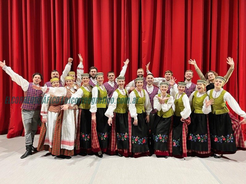 El conjunto de Danzas Folklóricas Lituanas “Jievaras” se presentará en Berisso El conjunto de Danzas Folklóricas Lituanas “Jievaras” se presentará en Berisso 10