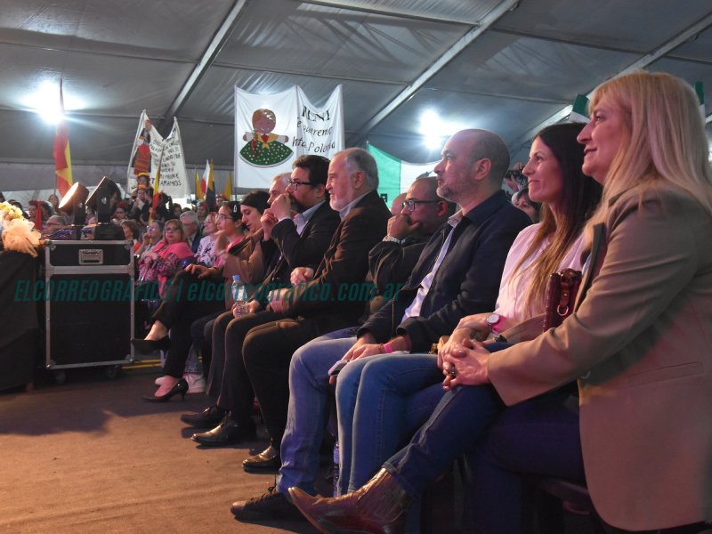 Elecciones Culturales y Festivales en la 47ª Fiesta Provincial del Inmigrante en Berisso Elección de la Embajadora Cultural del Inmigrante y Nacional de la Inmigración 23