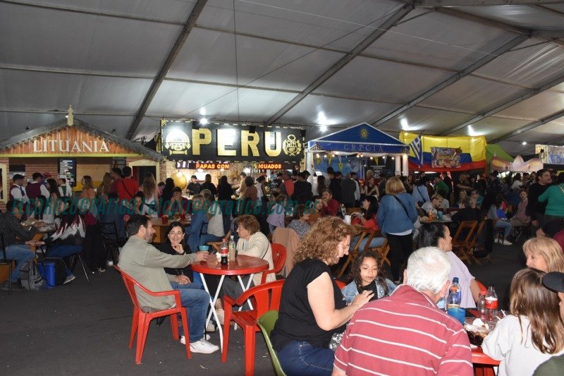 Elecciones Culturales y Festivales en la 47ª Fiesta Provincial del Inmigrante en Berisso Último Fin de Semana de la 47ª Fiesta Provincial del Inmigrante 0106