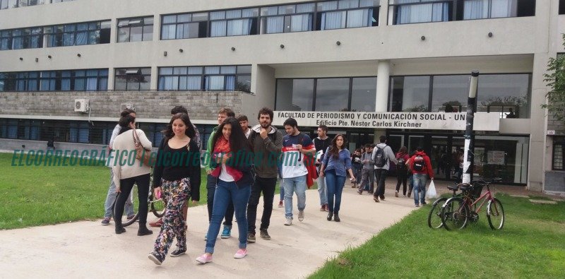 Facultad de Periodismo y Comunicación Social UNLP De Facultad de Periodismo a aliada de la Propaganda Rusa, La influencia del canal de Putin en la UNLP 