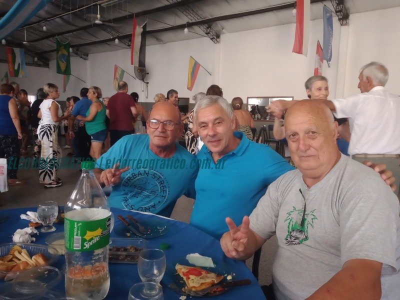 dANIEL tANO cIPOLLONE, fABIÁN cAGLIARDI Y hORACIO pOMI. Crisis de recursos en Berisso. Realidad o prioridad selectiva 4