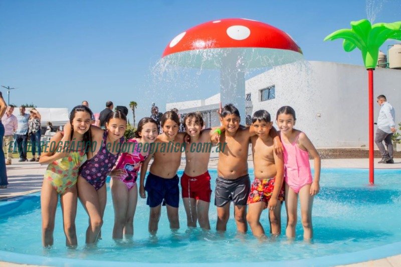 TERMAS TAPALQUE NIÑOSTapalqué. El pueblo low cost con balneario natural, termas y piletas