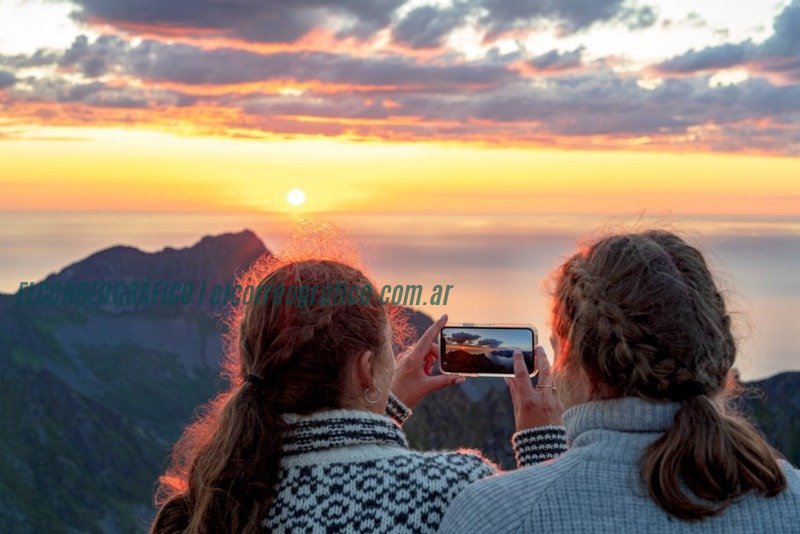 El turismo nocturno, tendencia de viajes para el 2025 (3)