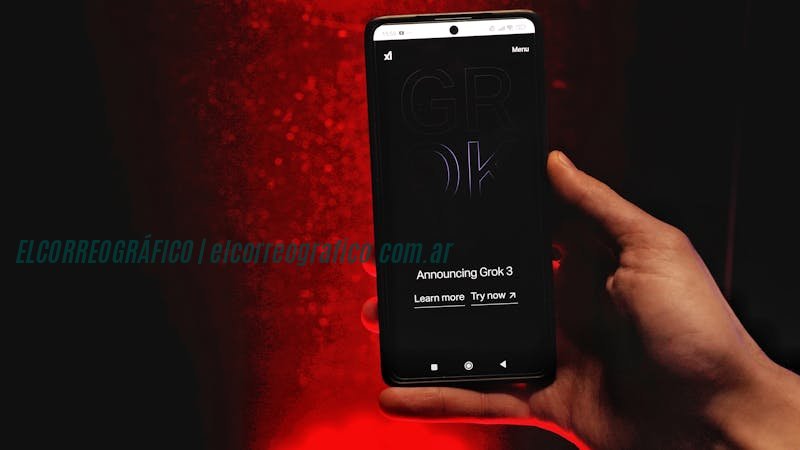 A hand holds a smartphone displaying Grok 3 announcement against a red background. Grok AI y el futuro del comercio: Cómo la IA optimiza negocios y aumenta rentabilidad