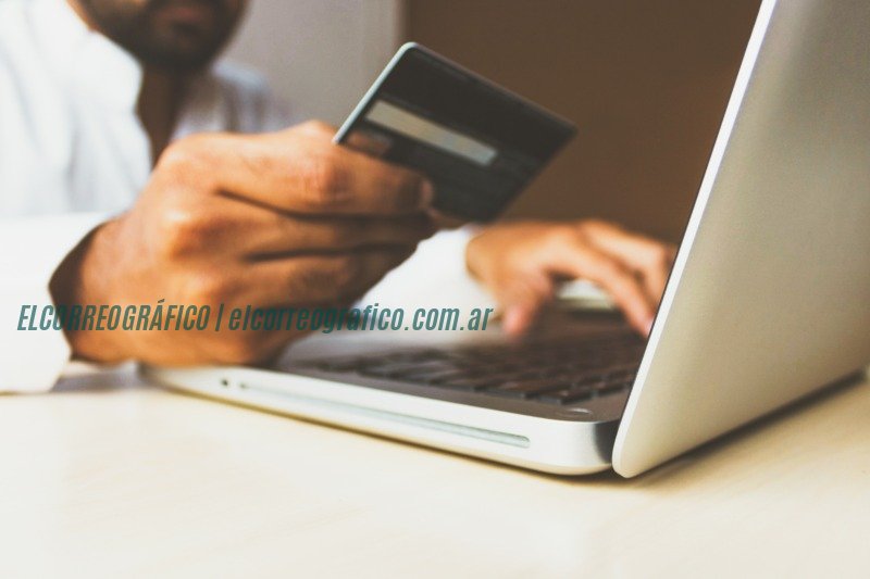 Beneficios y riesgos de usar una tarjeta de crédito Beneficios y riesgos de usar una tarjeta de crédito 1