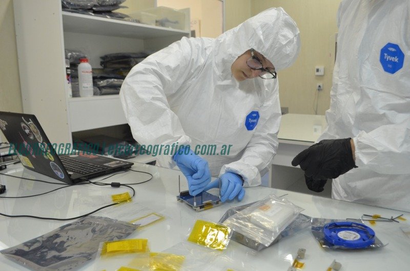 La UNLP avanza en el desarrollo del USAT 1, su primer CubeSat para la observación terrestre 03